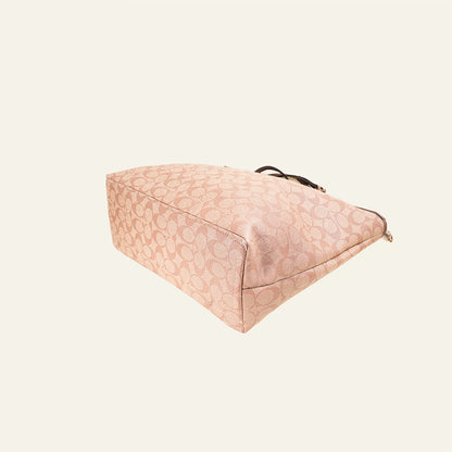 Soft Beige Pattern Tote Bag